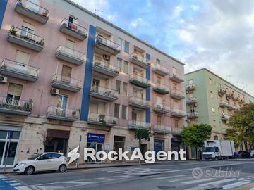 Appartamento di 174 m² con più di 5 locali a Sirac