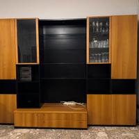 Mobile da soggiorno grande e capiente