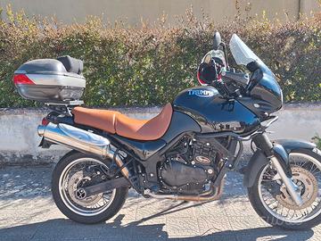 Triumph tiger 885i ASI
