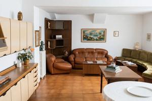 Casa indipendente 260mq. terreno pertinenza 850mq