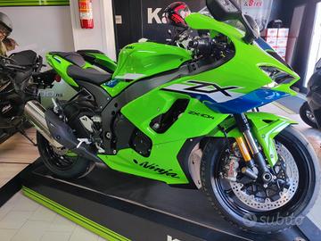 Kawasaki Ninja ZX - 10 R