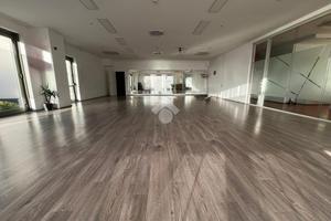 NEGOZIO A CAMPONOGARA