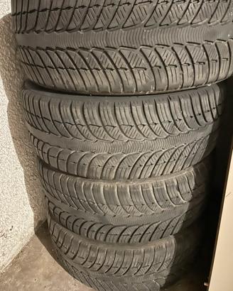4 gomme 4 stagioni 225 45 R17