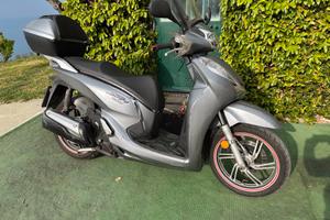 Honda SH 300