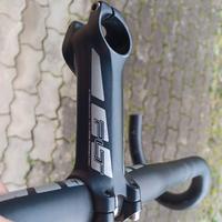 Piega manubrio con attacco