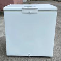 Congelatore pozzetto Whirlpool classe A+
