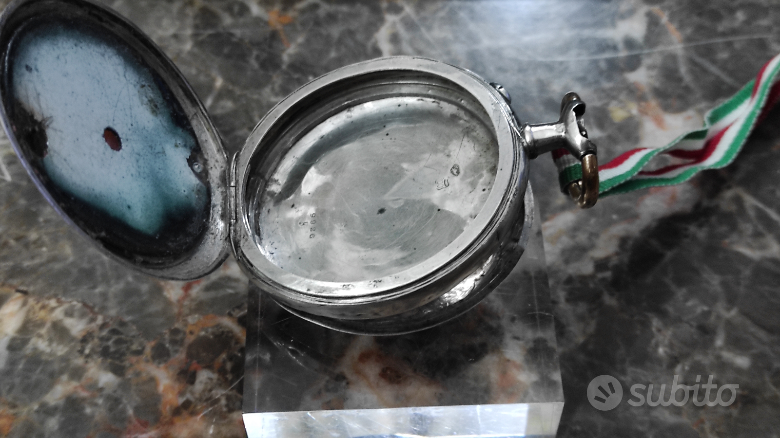 Antico porta pillole in argento a orologio - Collezionismo In vendita a  Crotone