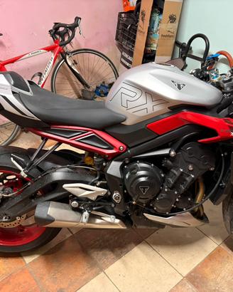 Triumph street triple 765rx