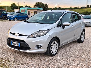FORD FIESTA 2010 1.4 TDCI NEOPATENTATI BASSI COMSU