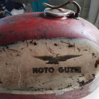 Serbatoio Guzzi marmitte motori