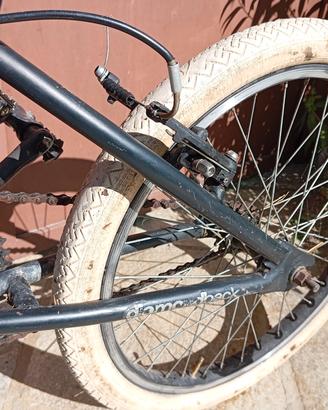 bici bmx per bimbo/a  7/9 anni