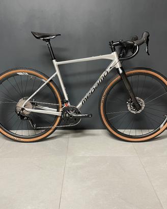 GRAVEL MEGAMO JAKAR 30 GRX 2X10 TG  M