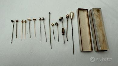 Lotto di 14 spilloni antichi da cravatta/foulard