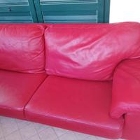 Divano in pelle rosso 