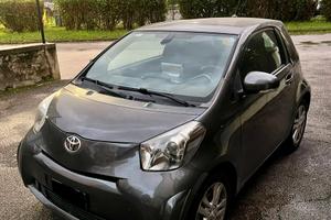 Toyota IQ 1.3