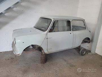 Scocca Innocenti Mini Minor Mk1 del 1966