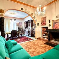 AMPIO PENTALOCALE IN ZONA CENTRALE