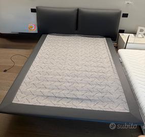 Letto matrimoniale 160×200 in pelle grigio