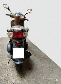Honda SH 150i - Elegante e Pronto all’uso