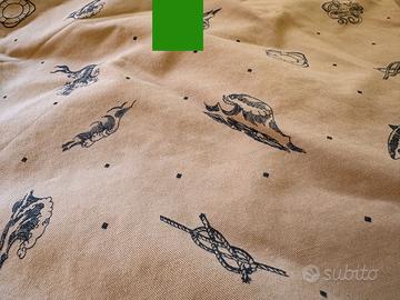Bermuda uomo beige con stampa a tema marino e naut