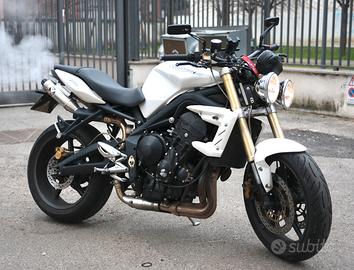 Triumph Street Triple 675