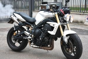 Triumph Street Triple 675