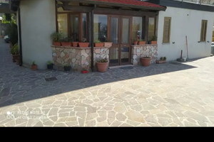 Appartamento nel verde a due minuti dal mare