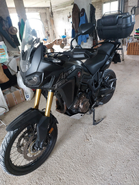 Honda africa twin 1000 manuale