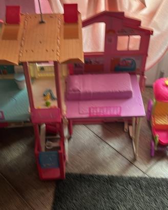 Casa gioco per barbie + vespa gelateria e carrozza