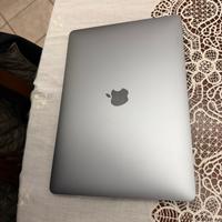 Macbook Pro M2 2022