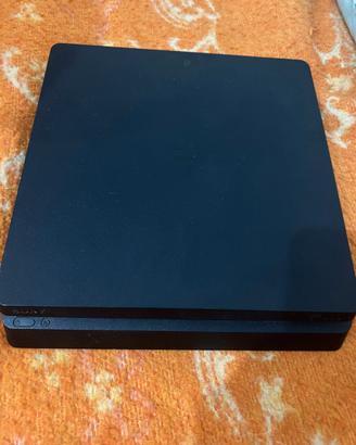 Playstation 4 (PS4)
