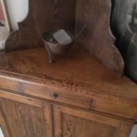 angoliera in castagno fine ottocento 