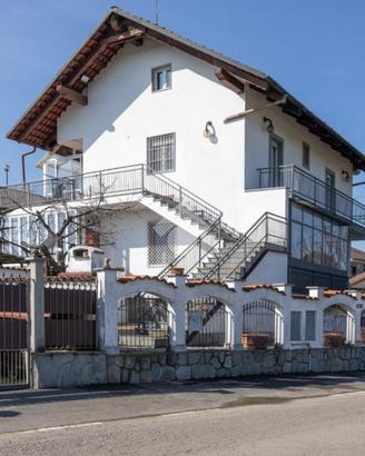 PORZIONE DI BIFAMILIARE A RIVA PRESSO CHIERI