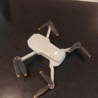 DRONE DJI MINI 2 CON SCOCCA ESTERNA DA SOSTITUIRE