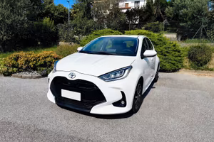 TOYOTA Yaris 4ª serie Yaris 1.0 5 porte Trend