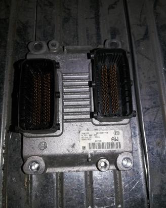 Centralina motore OPEL CORSA D 998cc benzina 2007