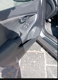 volvo  V40 cross country d2 