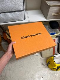 Shopping bag & box Louis Vuitton