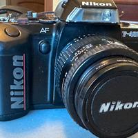 Nikon F401 S con zoom Nikkor AF 35 -70