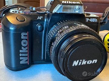Nikon F401 S con zoom Nikkor AF 35 -70