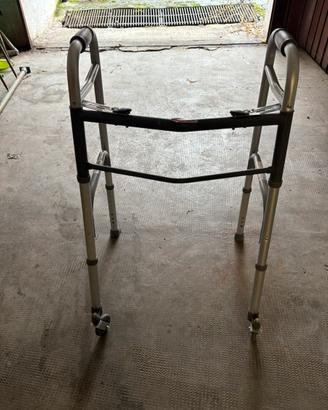 Deambulatore pieghevole