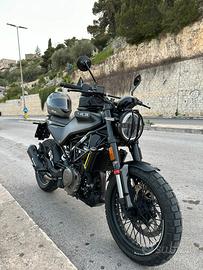 Husqvarna Svartpilen 401