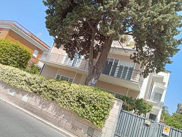 GIUGNO---SETTEMBRE in CENTRO 50mt dal mare