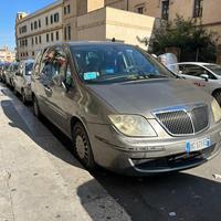 Lancia phedra 2007