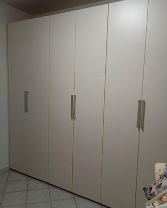 Armadio 258xh240x60 beige scadenza veloce 30.04.26