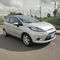 Ford Fiesta pochi km 