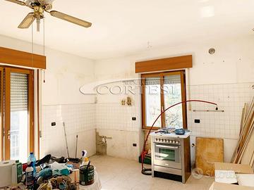 Bifamiliare divisa in due appartamenti, Lama SL444