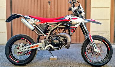 FANTIC motard XM 50 Performance