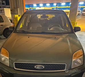 Ford fusion 2006 benzina