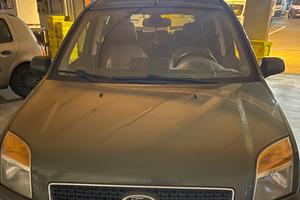 Ford fusion 2006 benzina